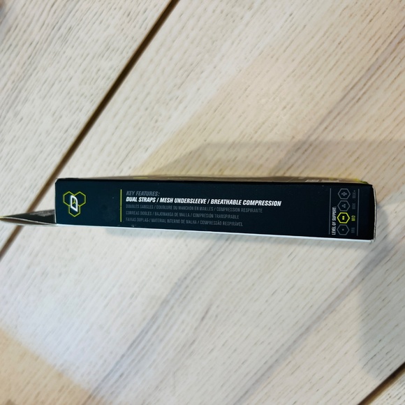 DonJoy Adult Figure 8 Ankle Support Wrap sleeve with straps Stabilizer size M - Picture 9 of 10